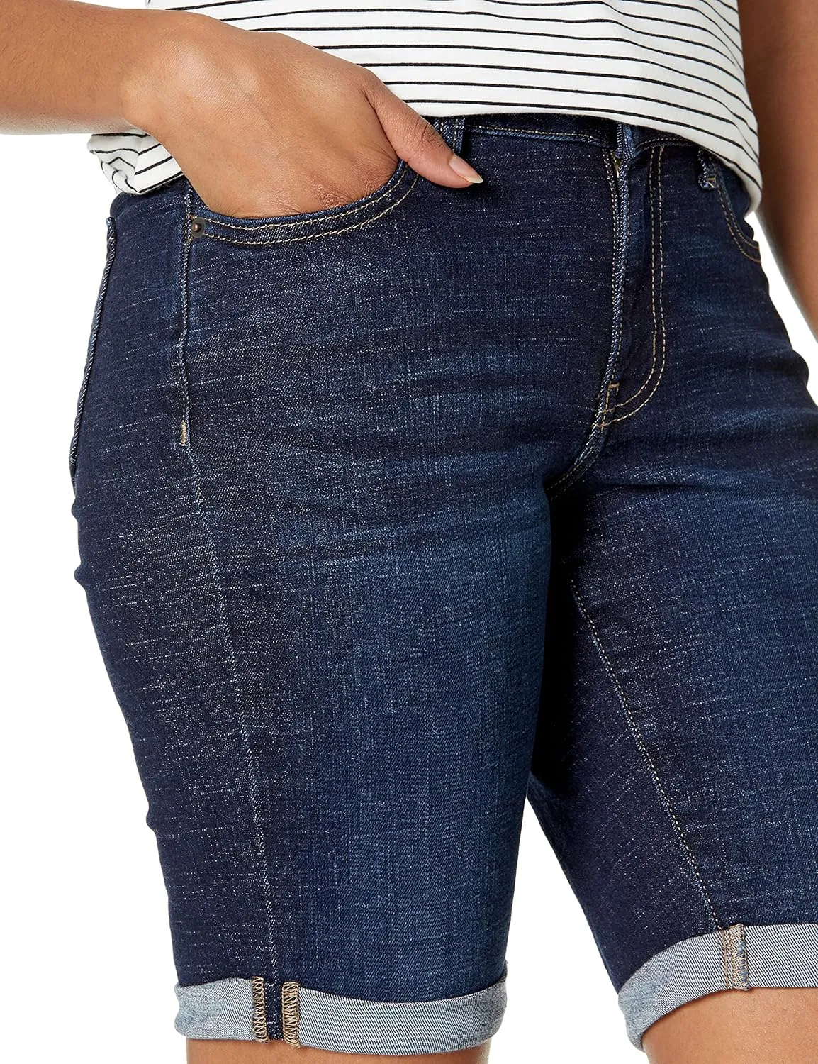 Amazon Essentials Women's Mid-Rise Slim fit Denim Bermuda Shorts with Pockets