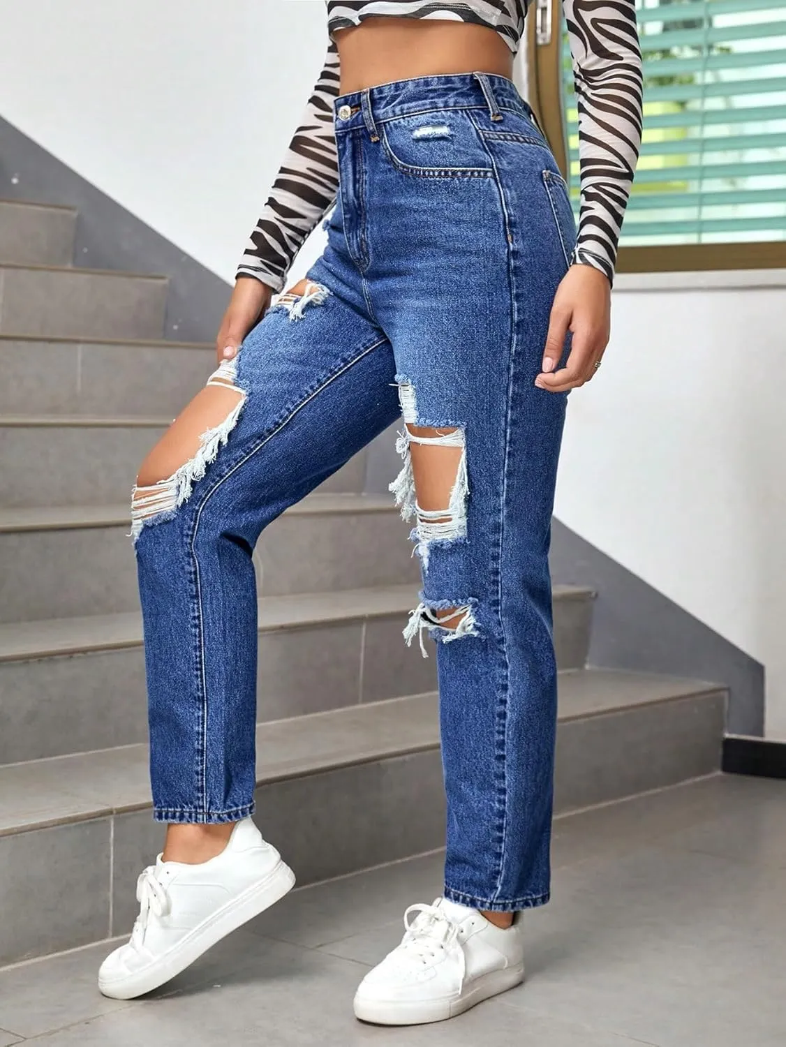 Floerns Women's High Waist Boyfriend Straight Leg Ripped Jeans Distressed Denim Pants Grey