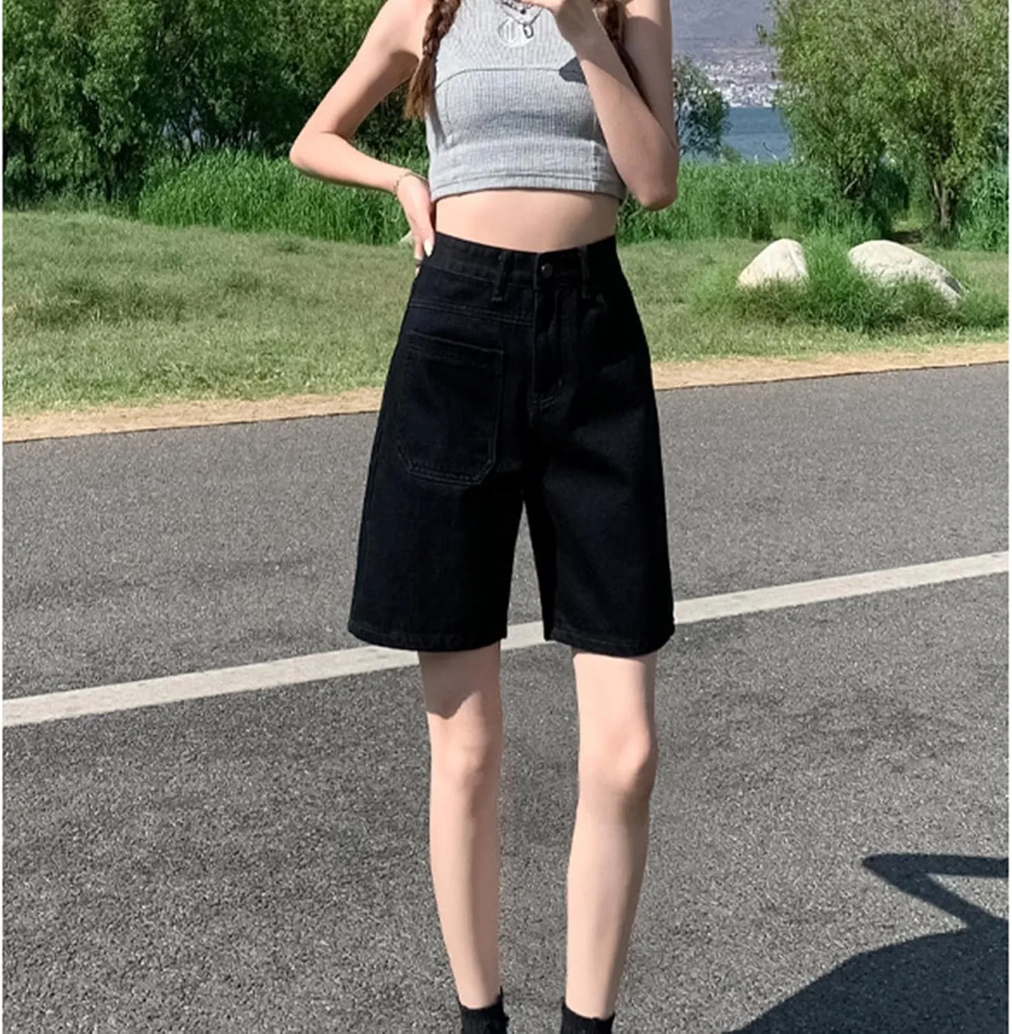 High Waisted Denim Bermuda Shorts for Women Straight Wide Leg High Rise Jean Shorts Y2k Baggy Shorts with Pockets