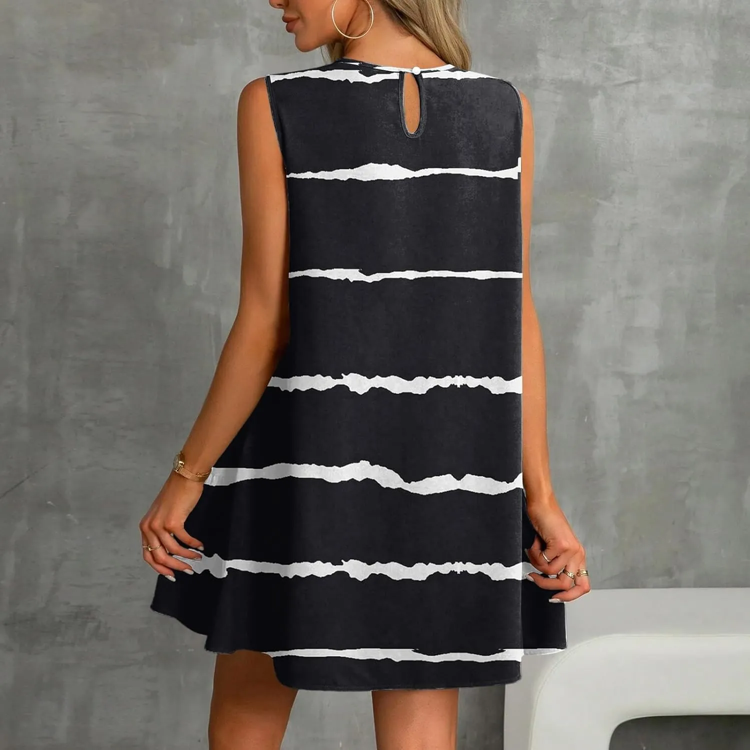Summer Dresses for Women Casual Crew Neck Tank Dress Print Sleeveless Sundresses Flowy Ruffle A-Line Dress with Pockets